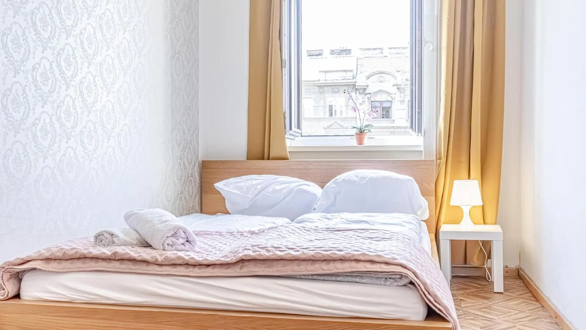 شقة Vintage 1Br With Shared Garden - U6 Metro & Danube فيينا 0*,