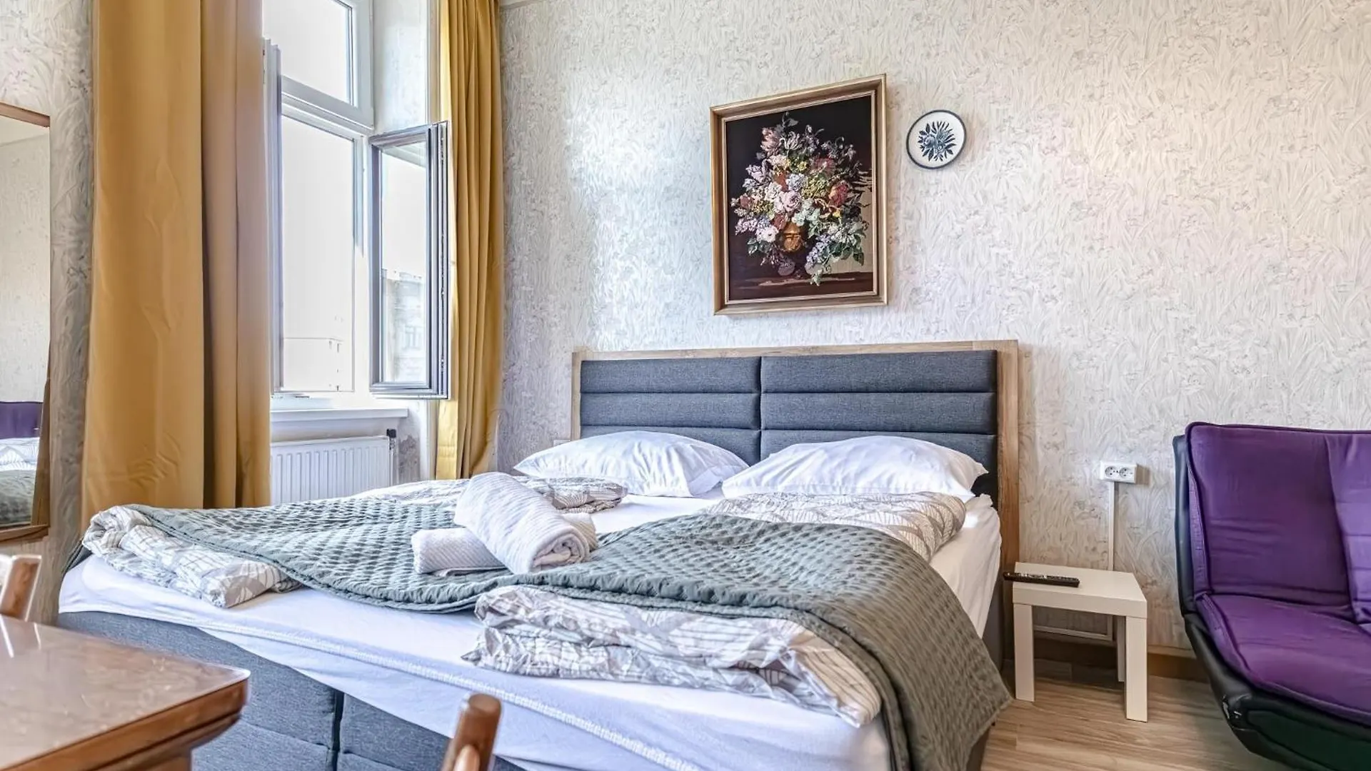 Contatos de Vintage 1Br With Shared Garden - U6 Metro & Danube