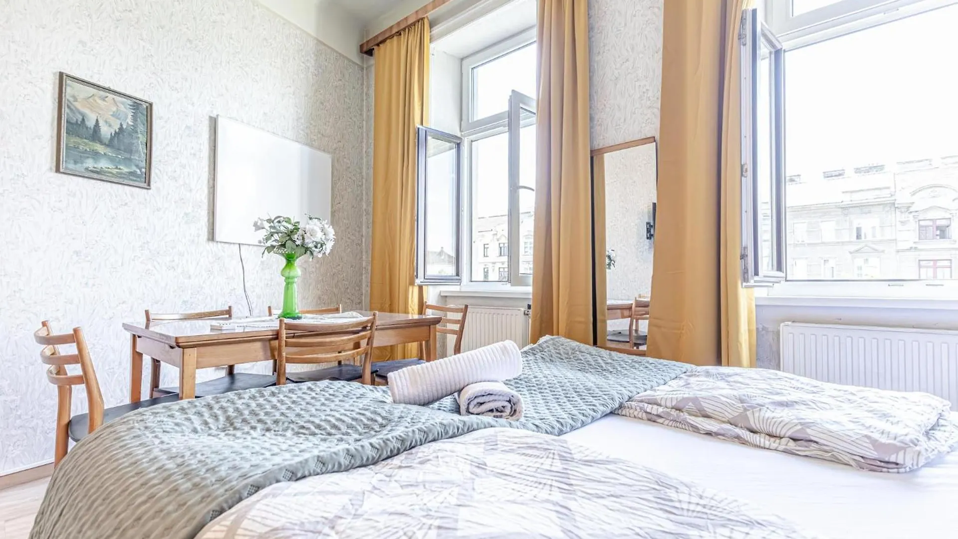 Appartamento Vintage 1Br With Shared Garden - U6 Metro & Danube Vienna